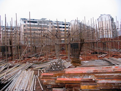 藝術(shù)學(xué)院新建工程 重視、關(guān)心、監(jiān)督與科學(xué)推進(jìn)